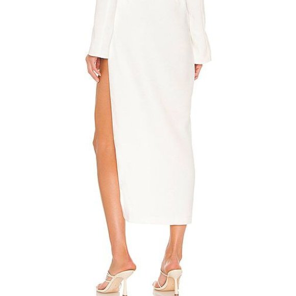 SENNA MAXI DRESS (CUT OUT DRESS) NBD REVOLVE - Picture 11 of 12